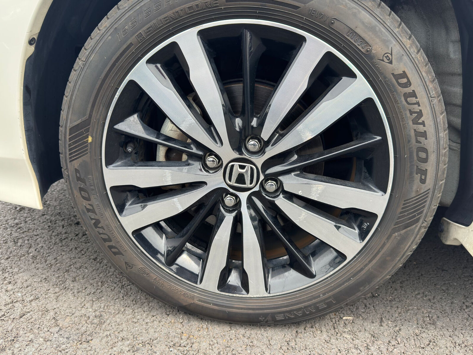 Honda fit 2018 - Image 13