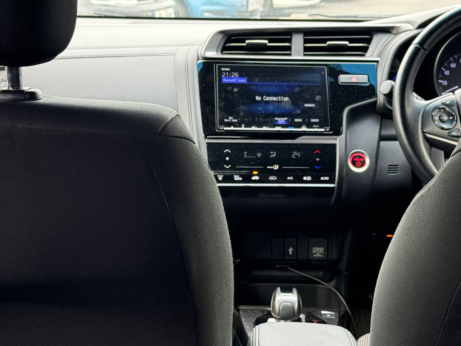 Honda fit 2018 - Image 10