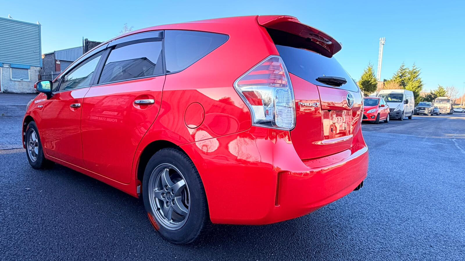 Toyota Prius Alpha 2016 7 seater - Image 7