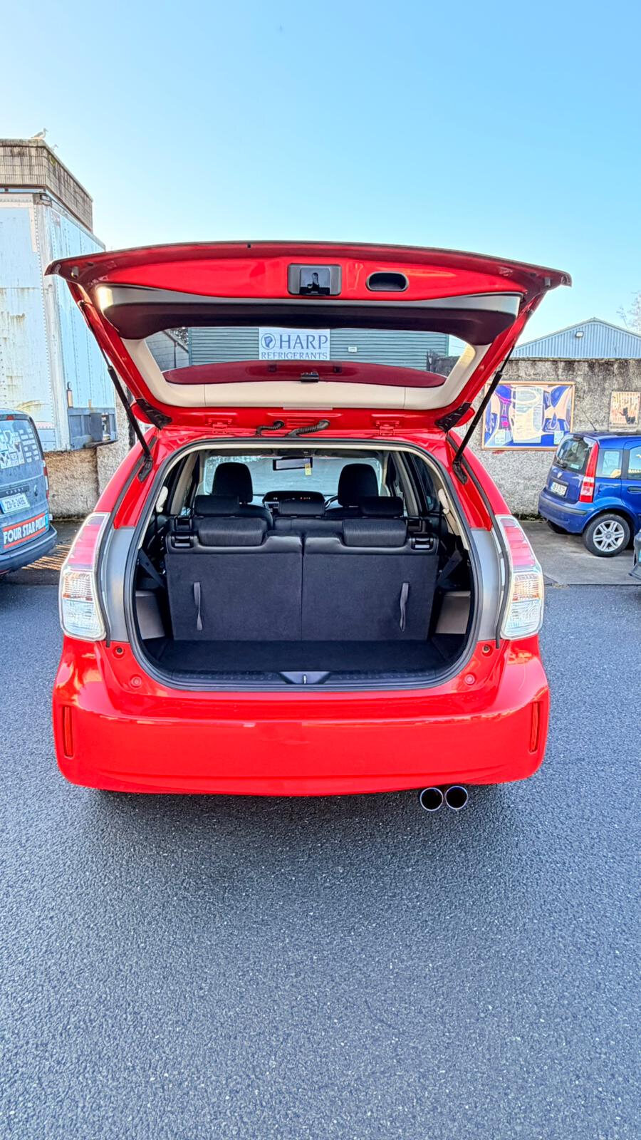 Toyota Prius Alpha 2016 7 seater - Image 6
