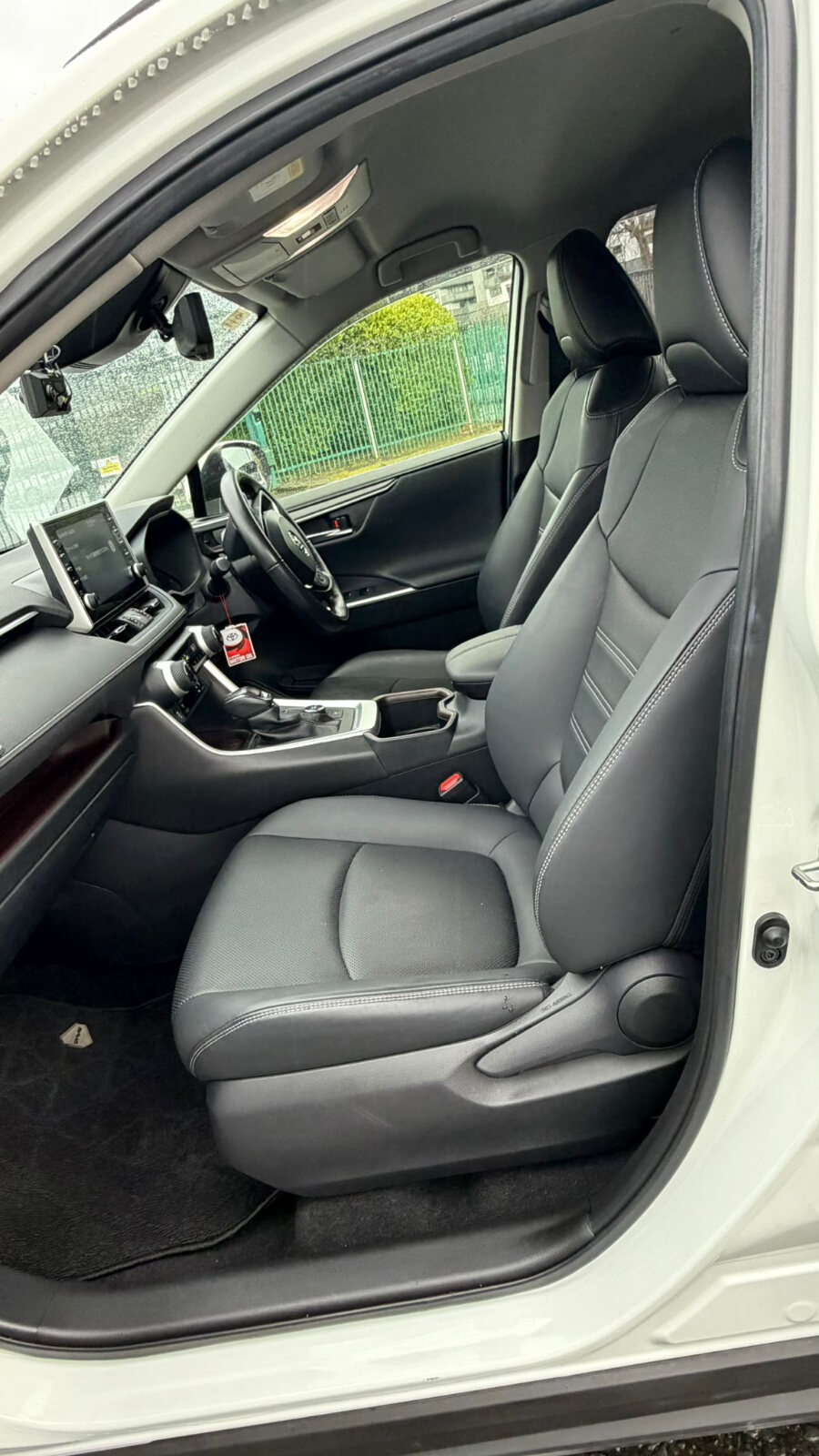 Toyota RAv4 2022 - Image 14