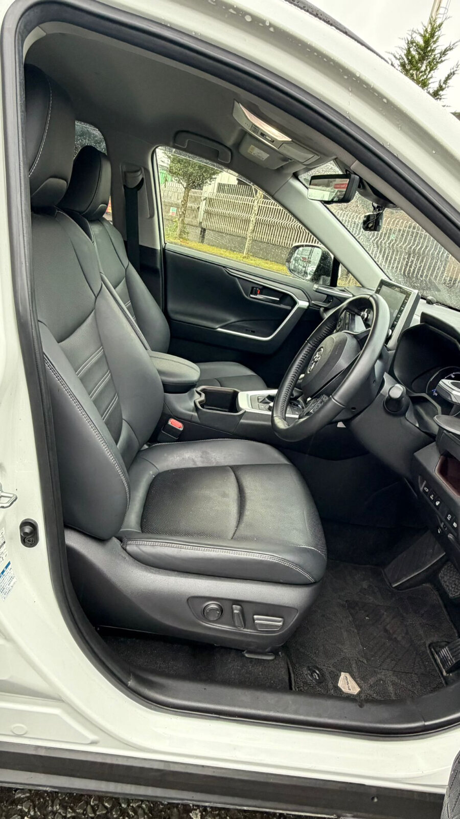 Toyota RAv4 2022 - Image 11