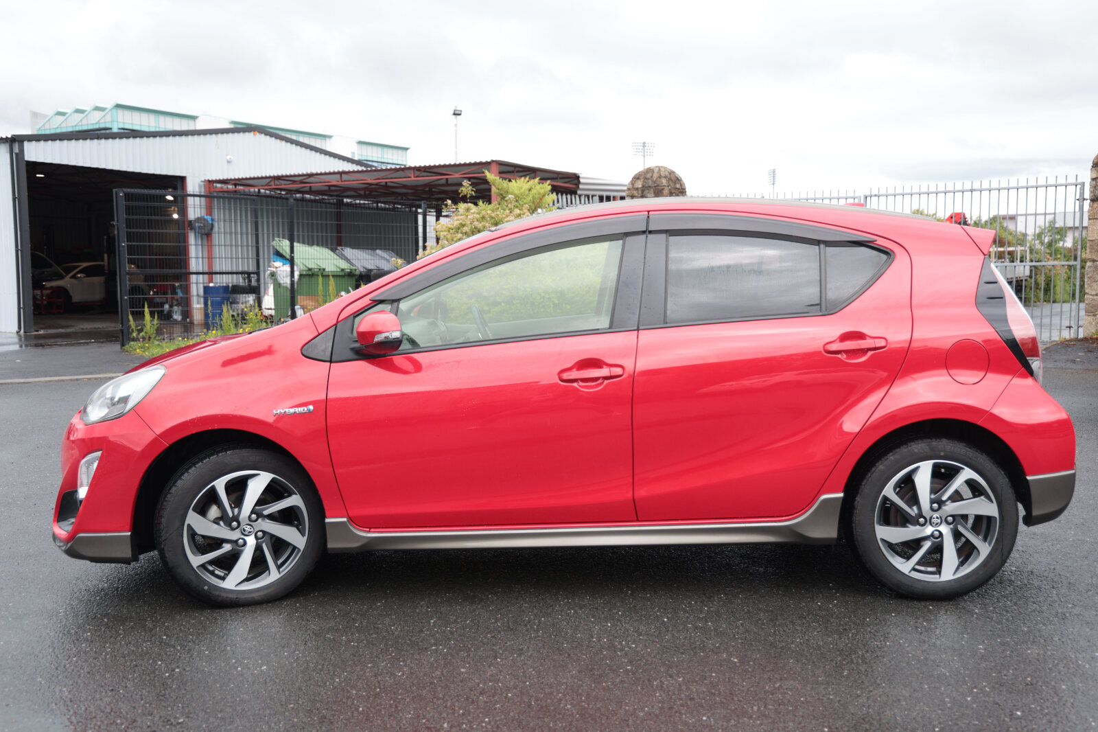 Toyota Aqua Red (URBAN) - Image 8