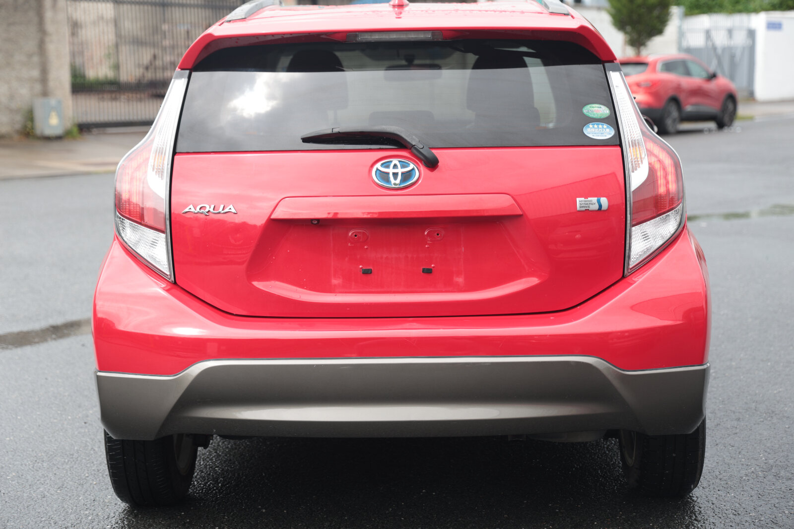 Toyota Aqua Red (URBAN) - Image 13