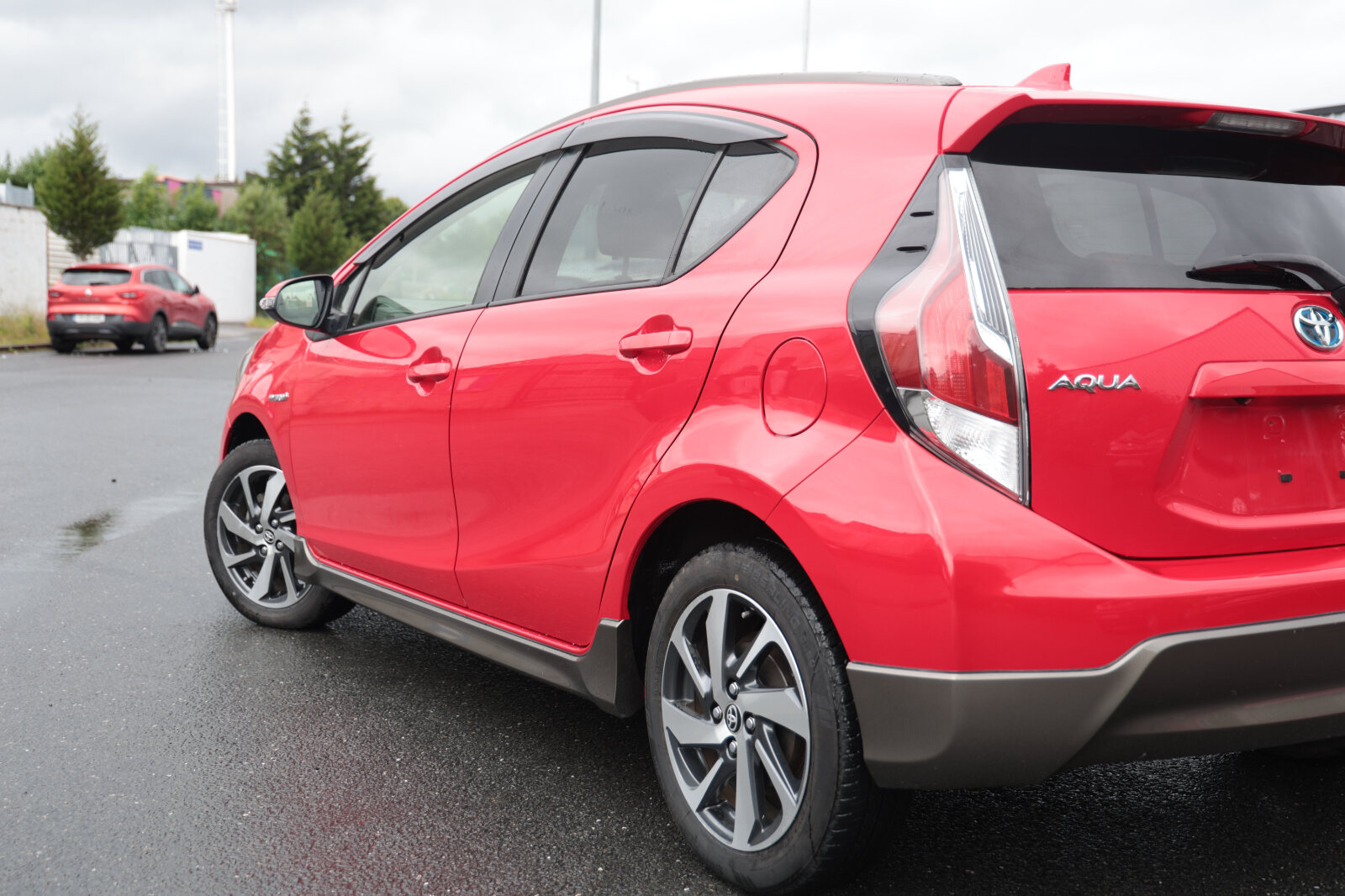 Toyota Aqua Red (URBAN) - Image 9