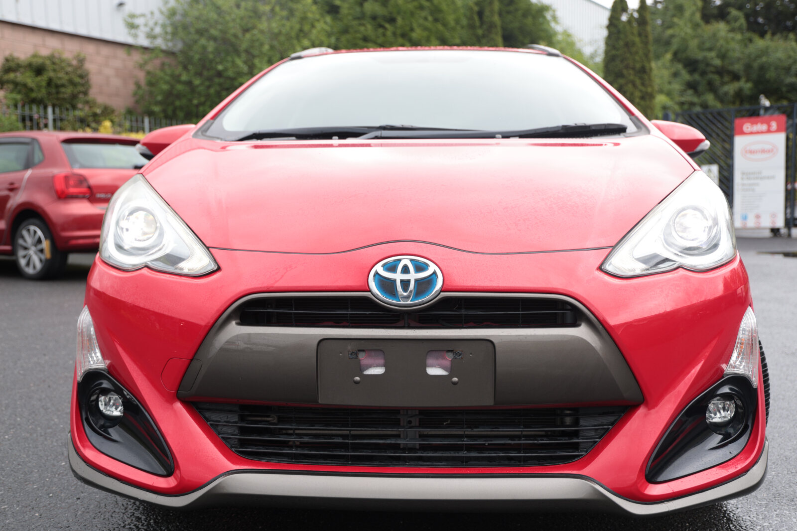 Toyota Aqua Red (URBAN) - Image 2