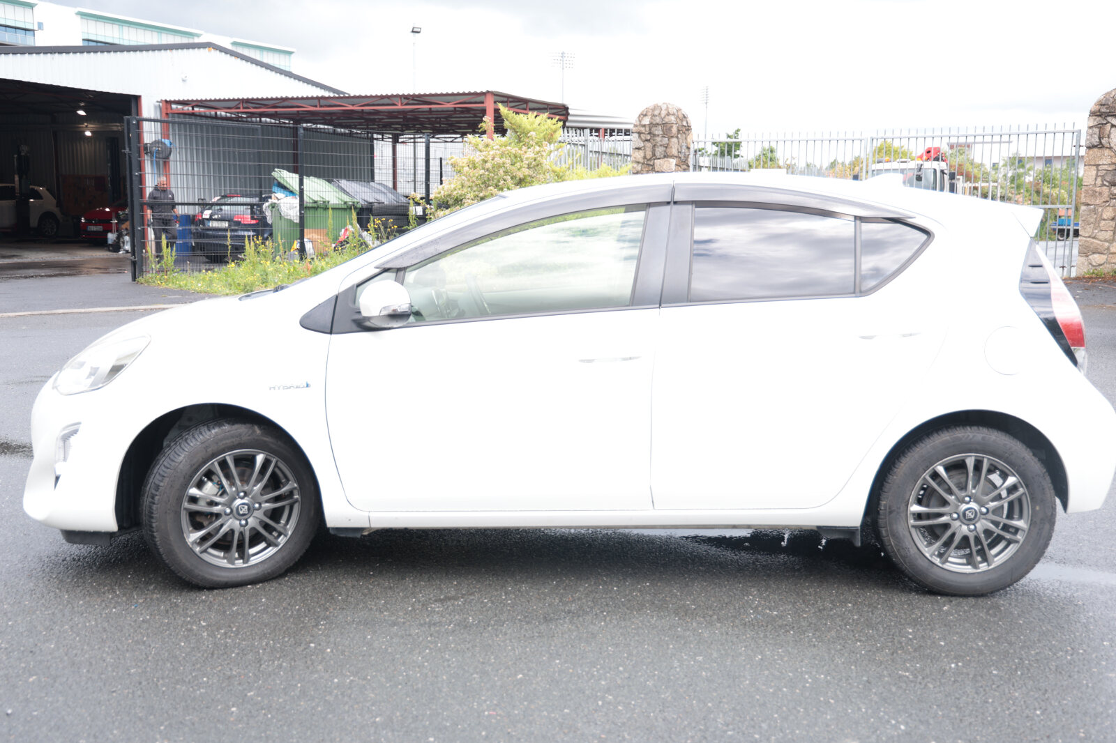 Toyota aqua White (URBAN) - Image 7