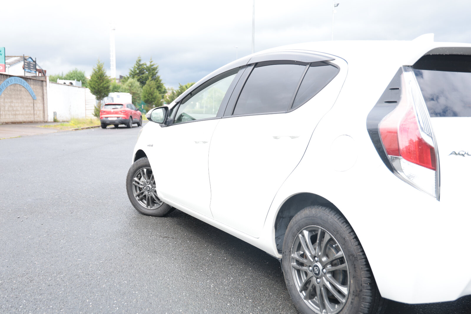 Toyota aqua White (URBAN) - Image 10