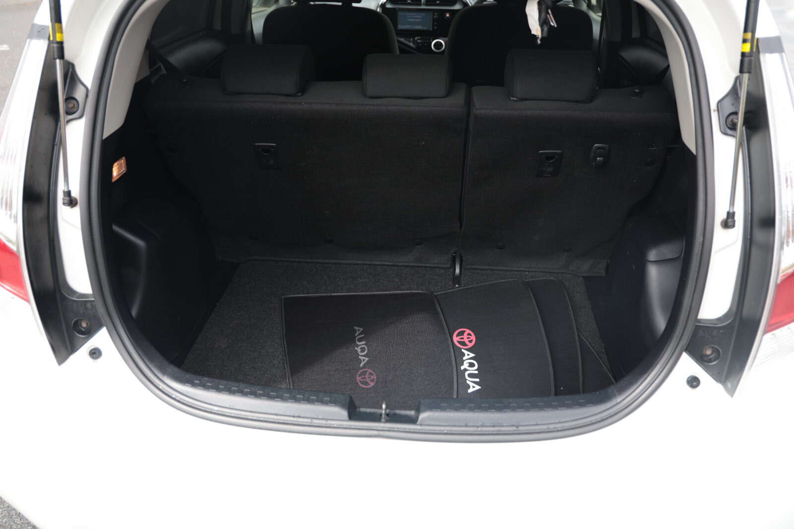 Toyota aqua White (URBAN) - Image 18