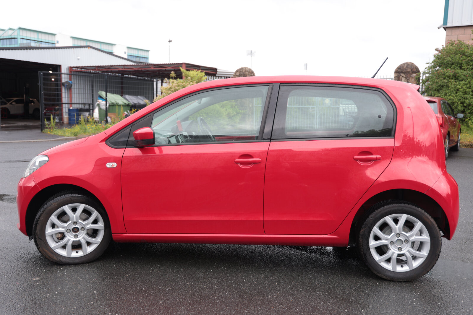 Volkswagen UP Red 2015 - Image 8