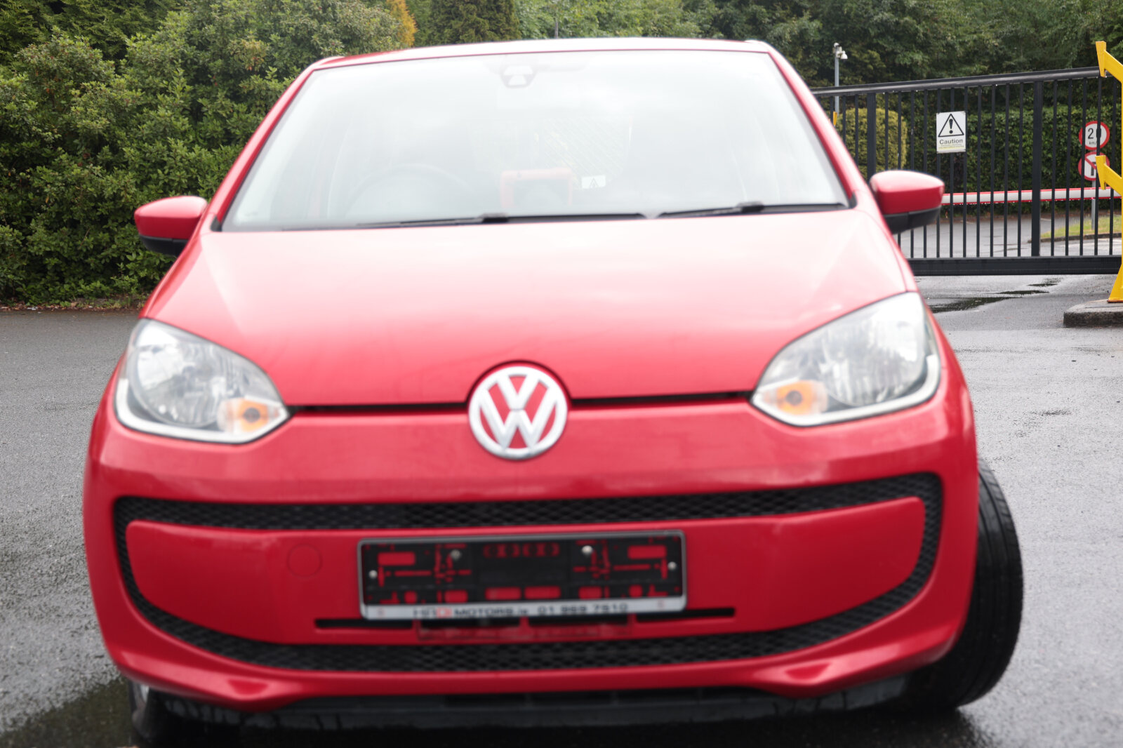 Volkswagen UP Red 2015 - Image 1