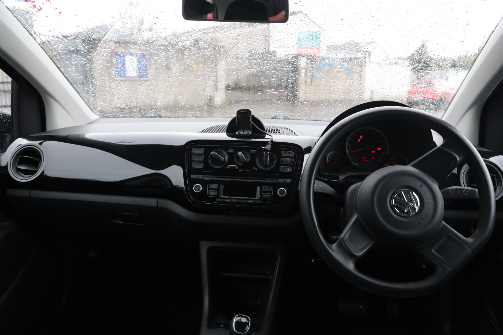 Volkswagen UP Black 2013 - Image 25