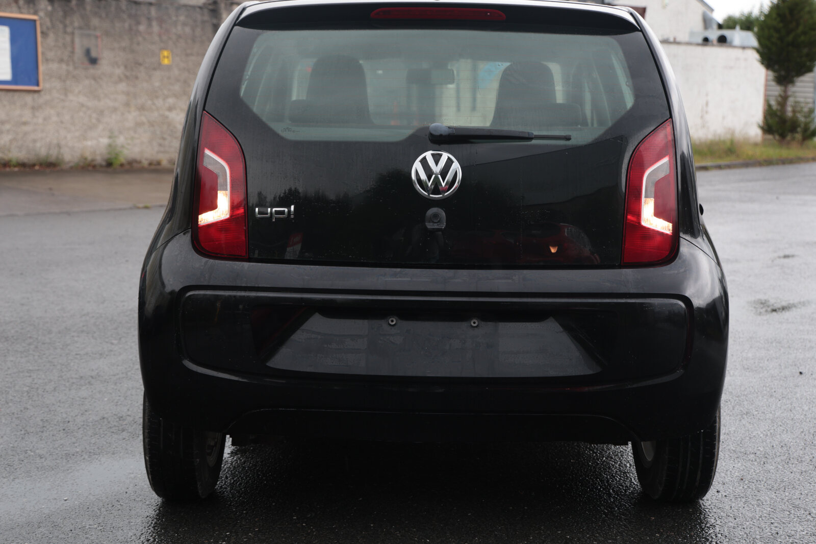 Volkswagen UP Black 2013 - Image 11