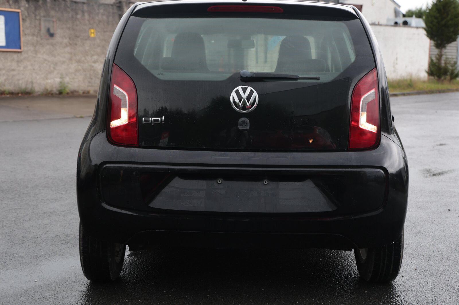 Volkswagen UP Black 2013 - Image 10
