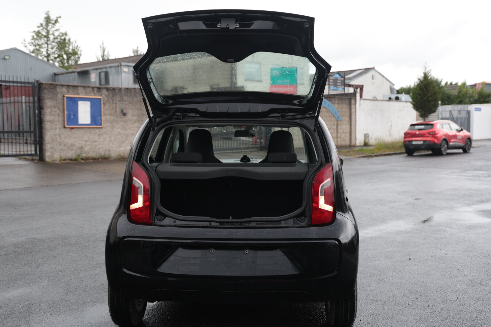 Volkswagen UP Black 2013 - Image 17