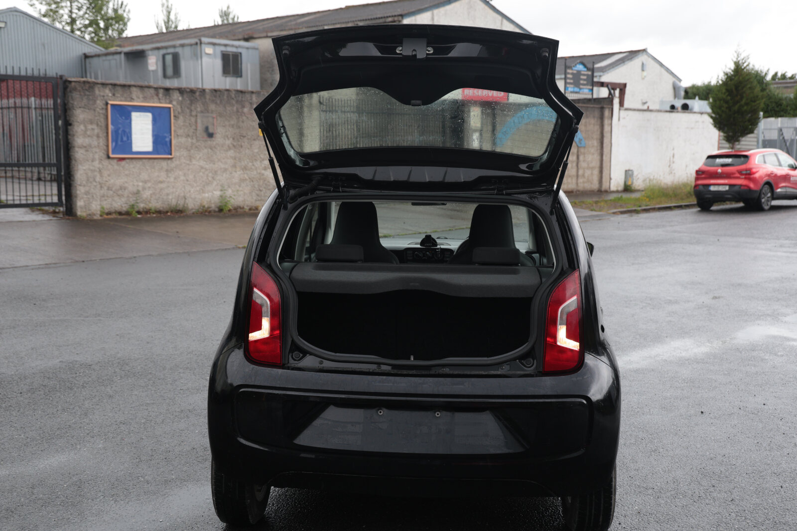Volkswagen UP Black 2013 - Image 16