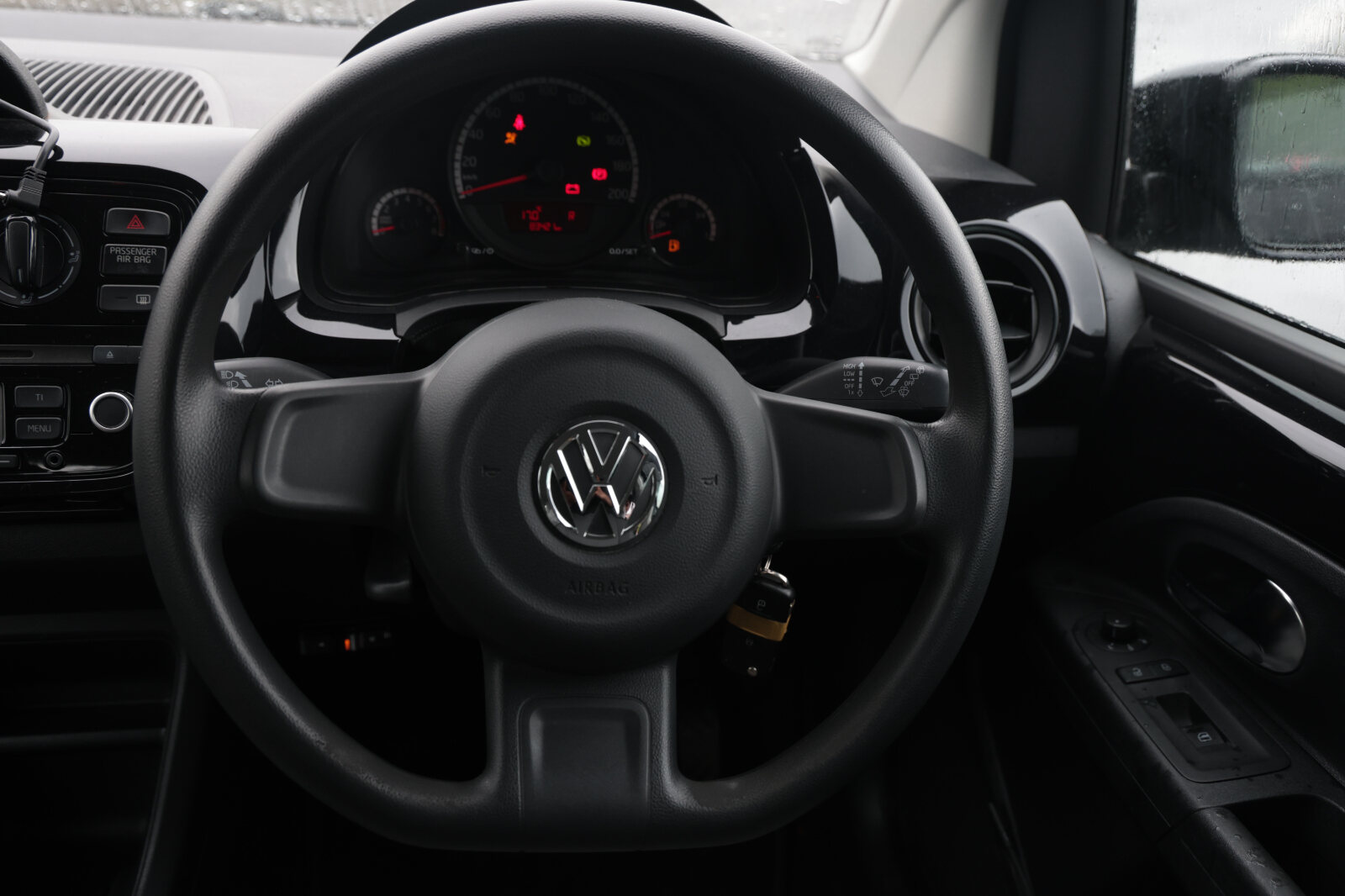 Volkswagen UP Black 2013 - Image 36