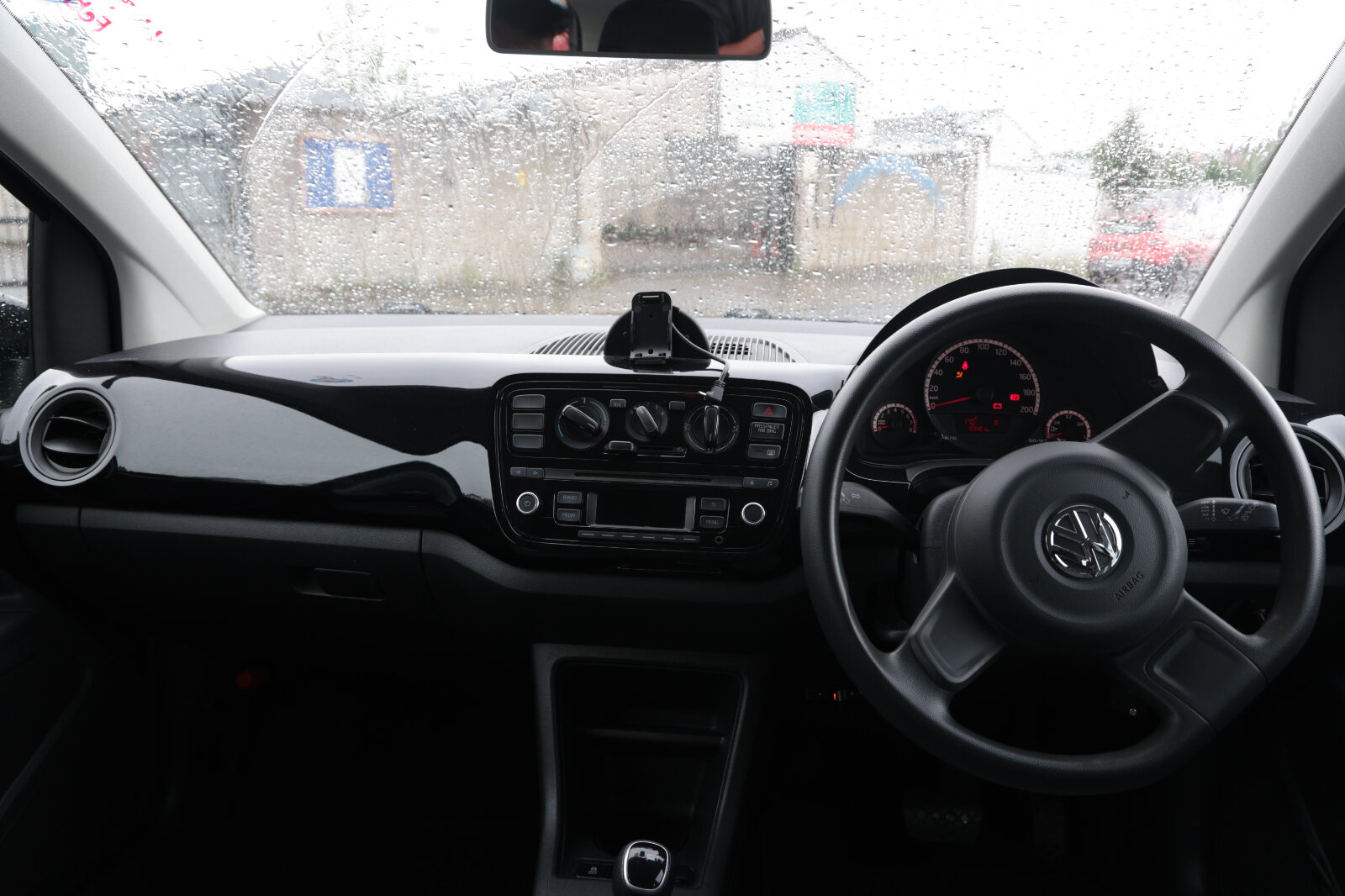Volkswagen UP Black 2013 - Image 26
