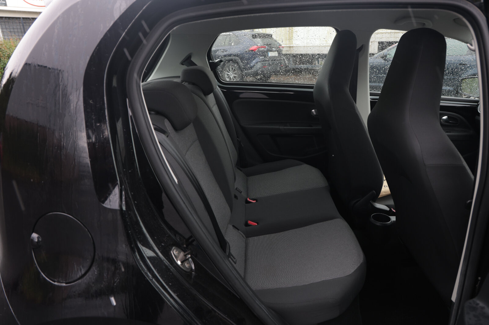 Volkswagen UP Black 2013 - Image 38