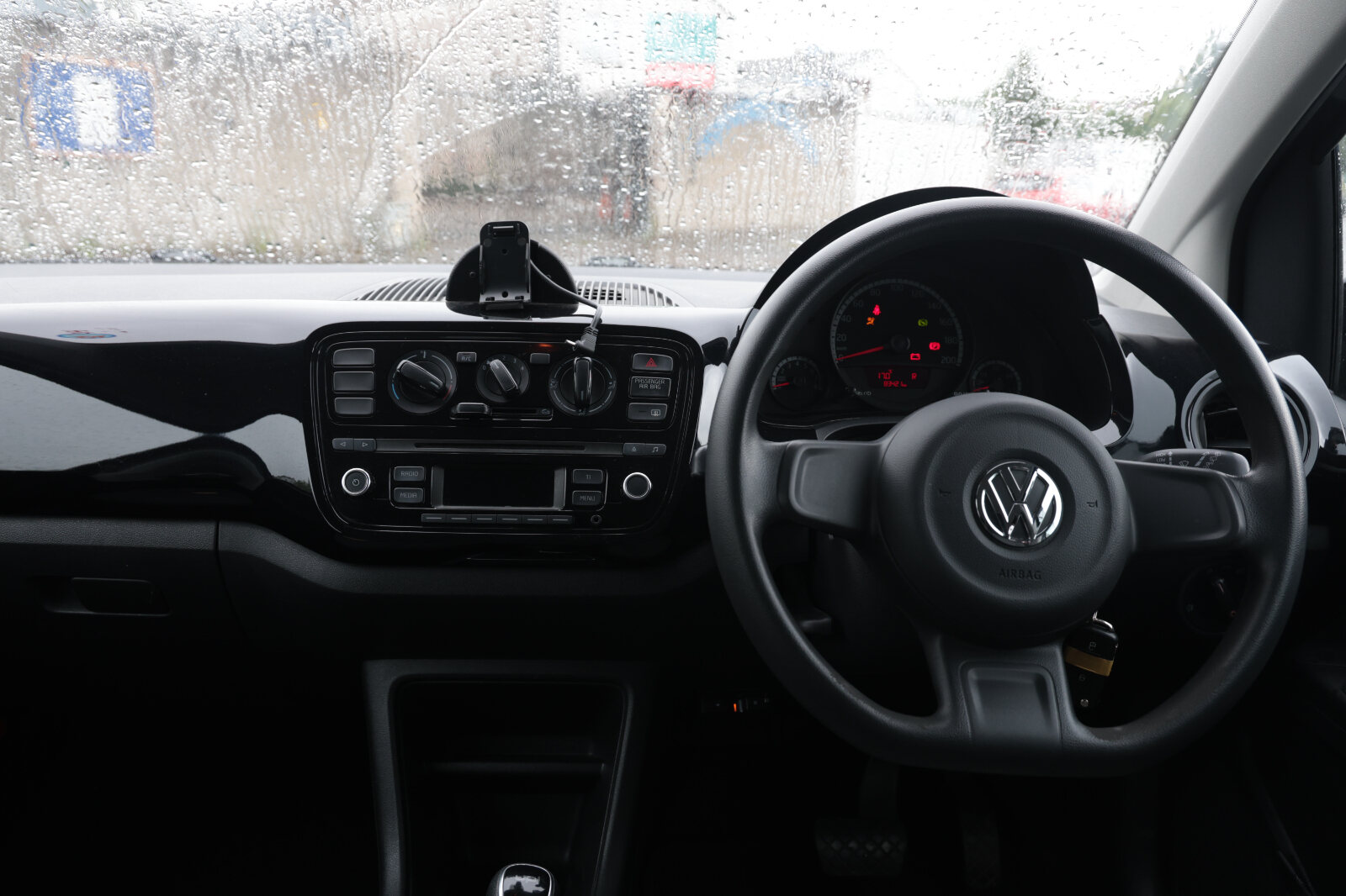 Volkswagen UP Black 2013 - Image 28