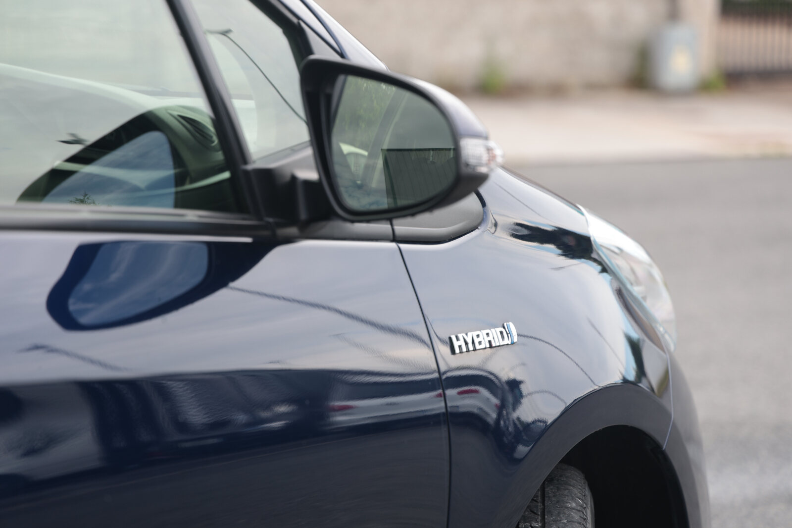 Toyota Vitz Blue - Image 17