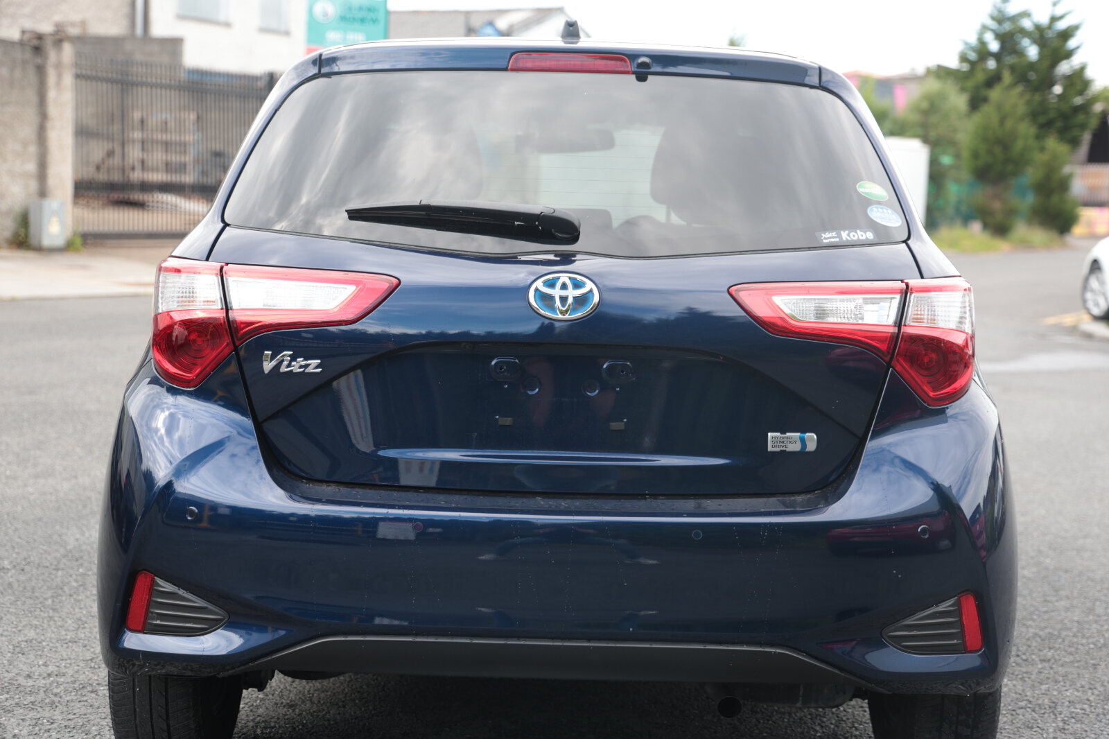 Toyota Vitz Blue - Image 12