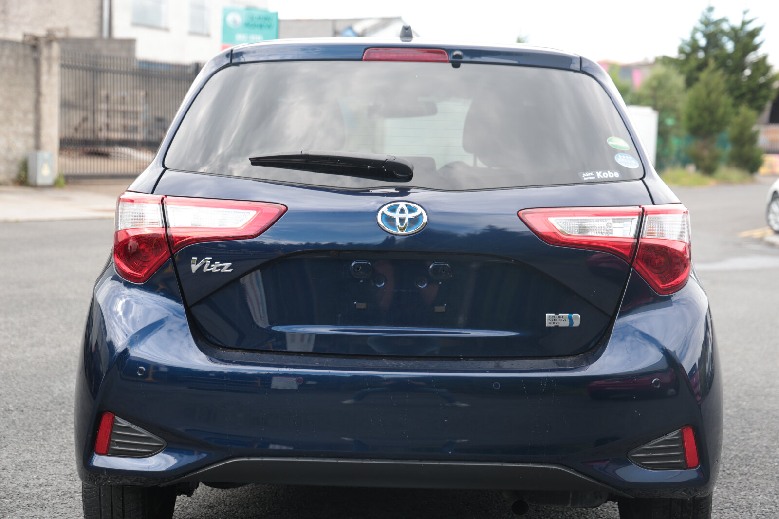 Toyota Vitz Blue - Image 11
