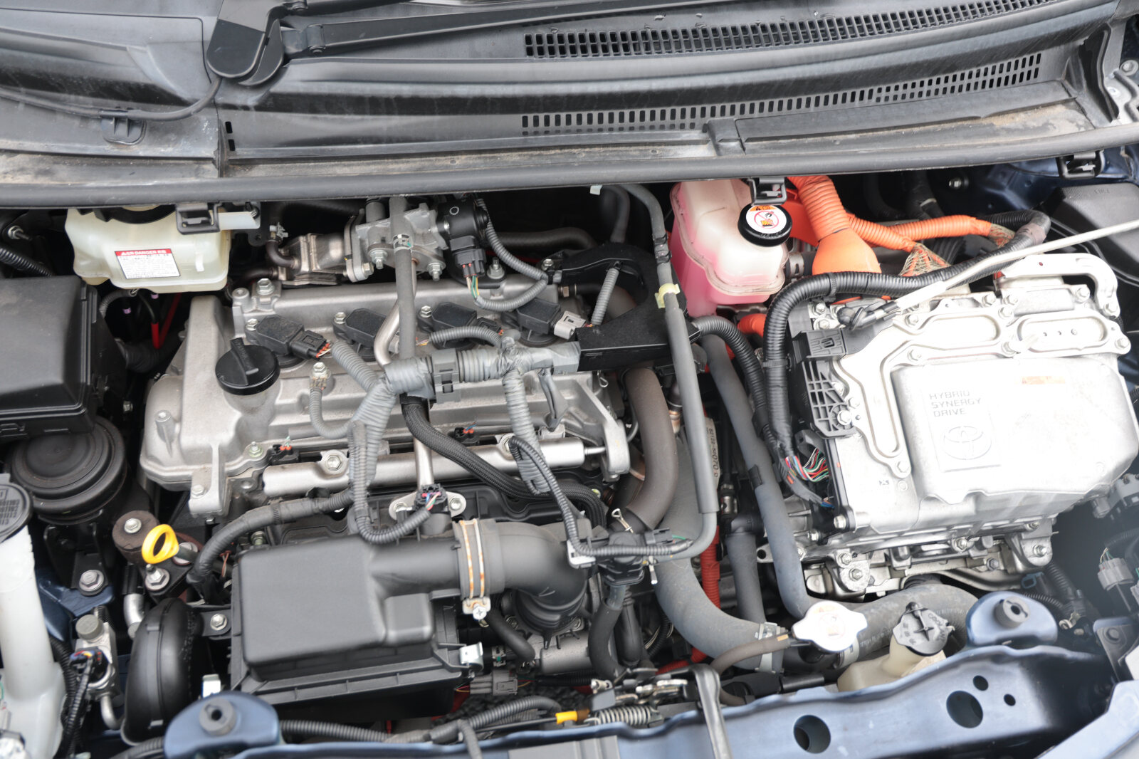 Toyota Vitz Blue - Image 41