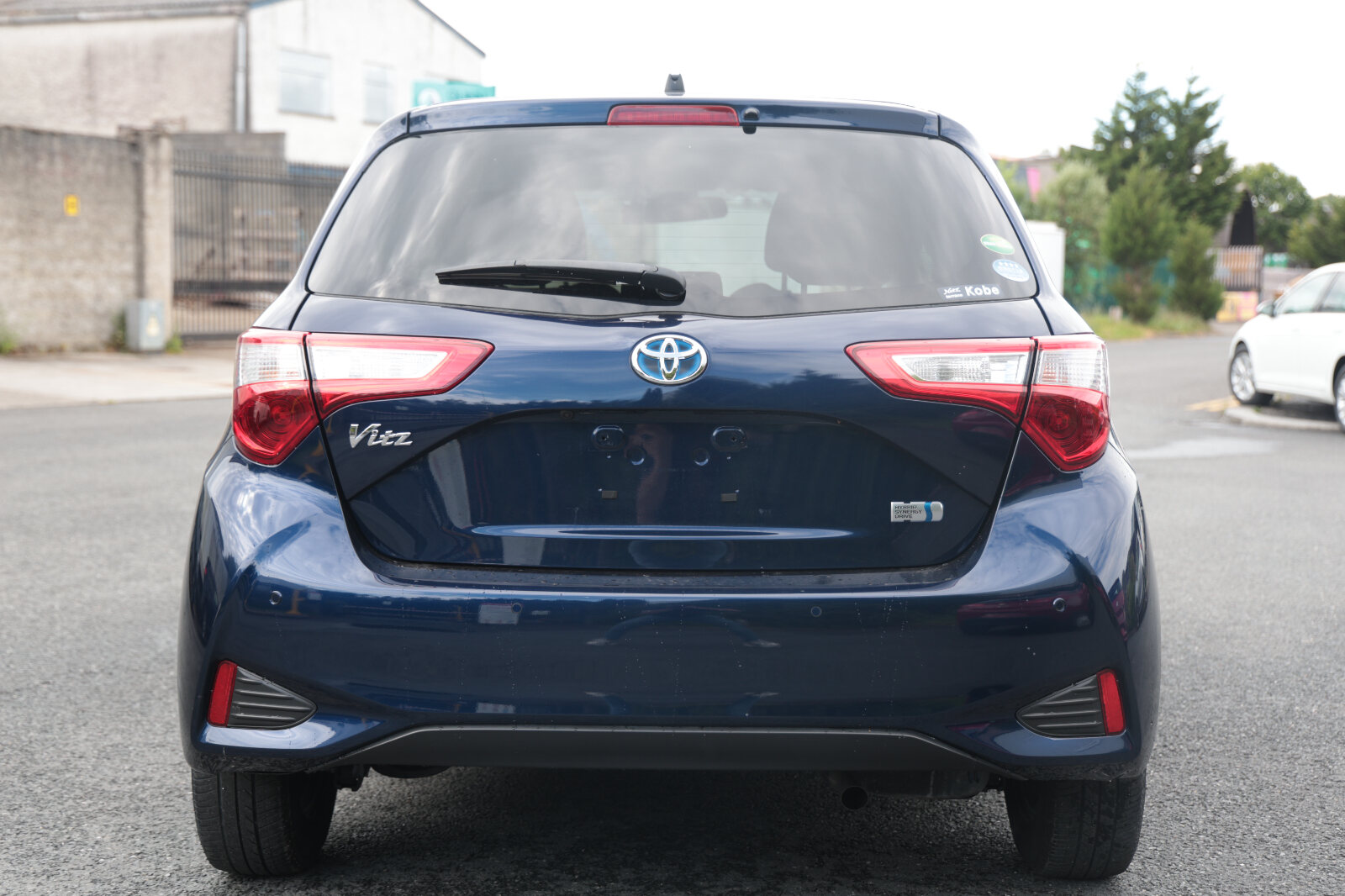 Toyota Vitz Blue - Image 13