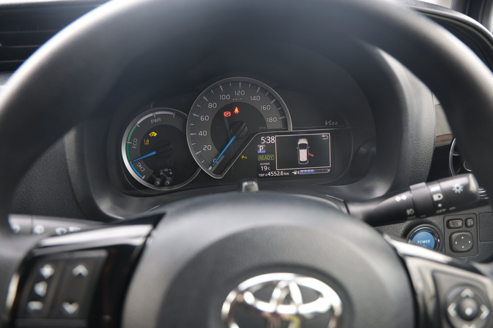 Toyota Vitz Blue - Image 38