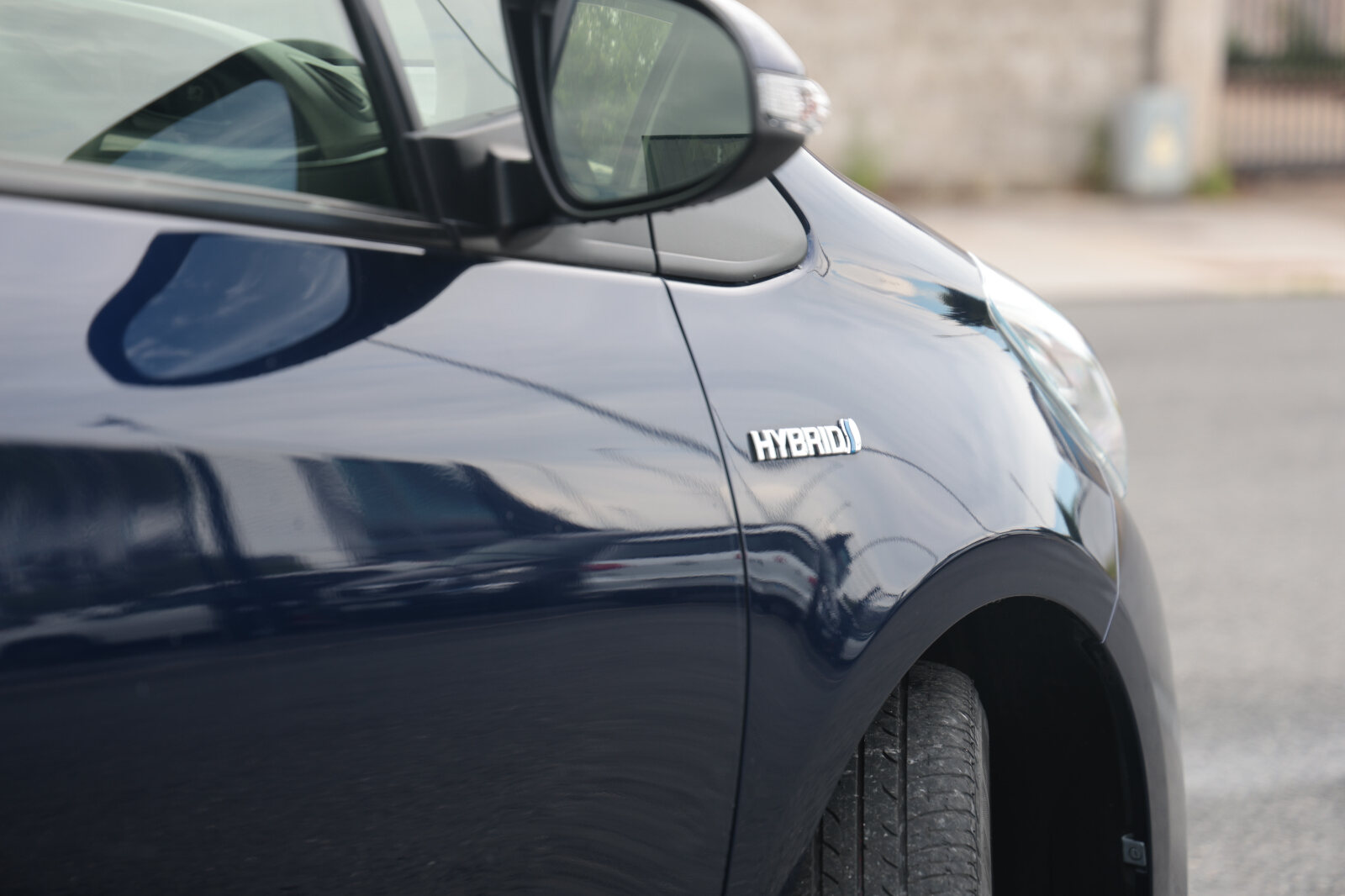 Toyota Vitz Blue - Image 16