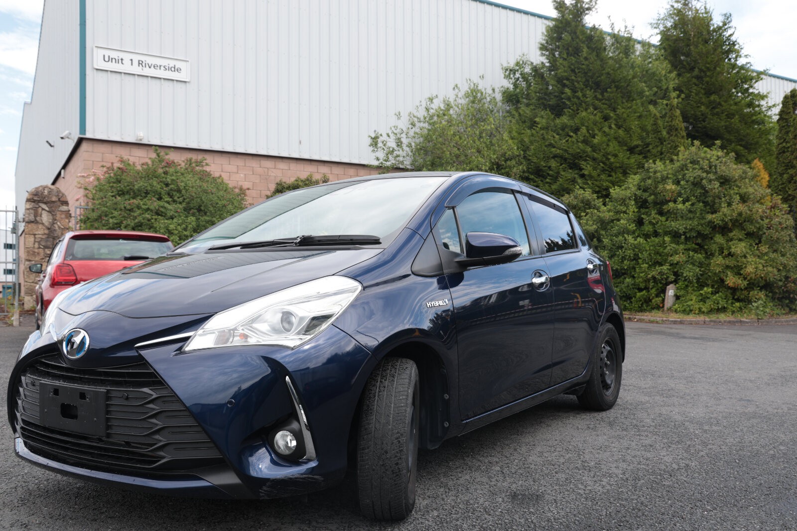 Toyota Vitz Blue - Image 5