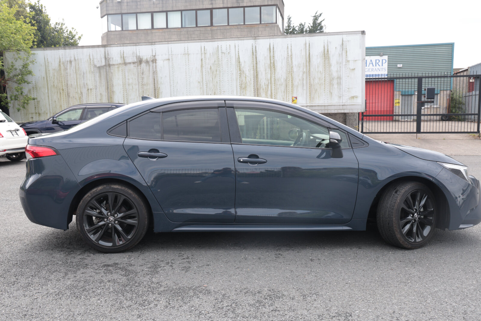 Toyota Corolla Grey - Image 18