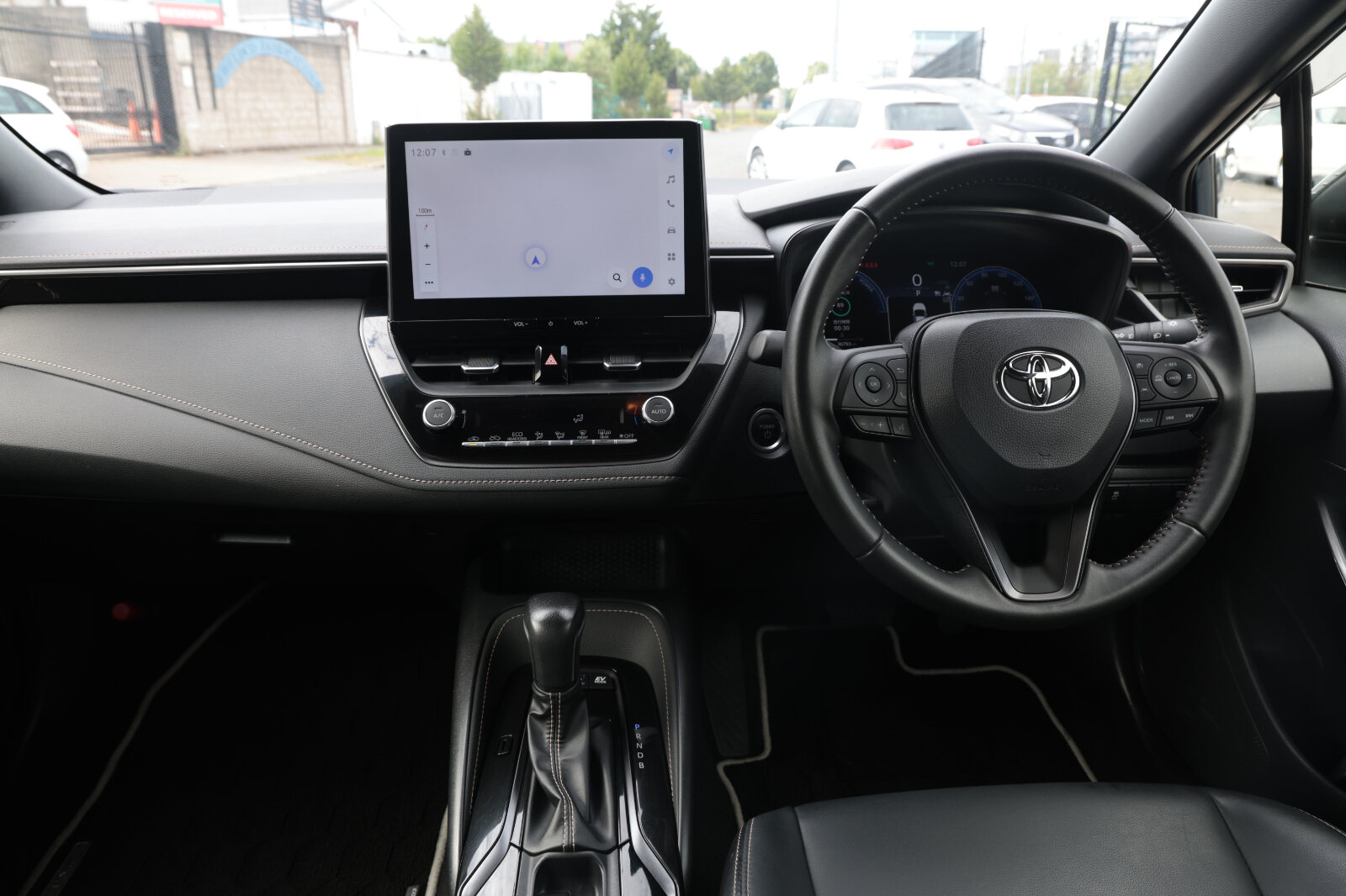 Toyota Corolla Grey - Image 24