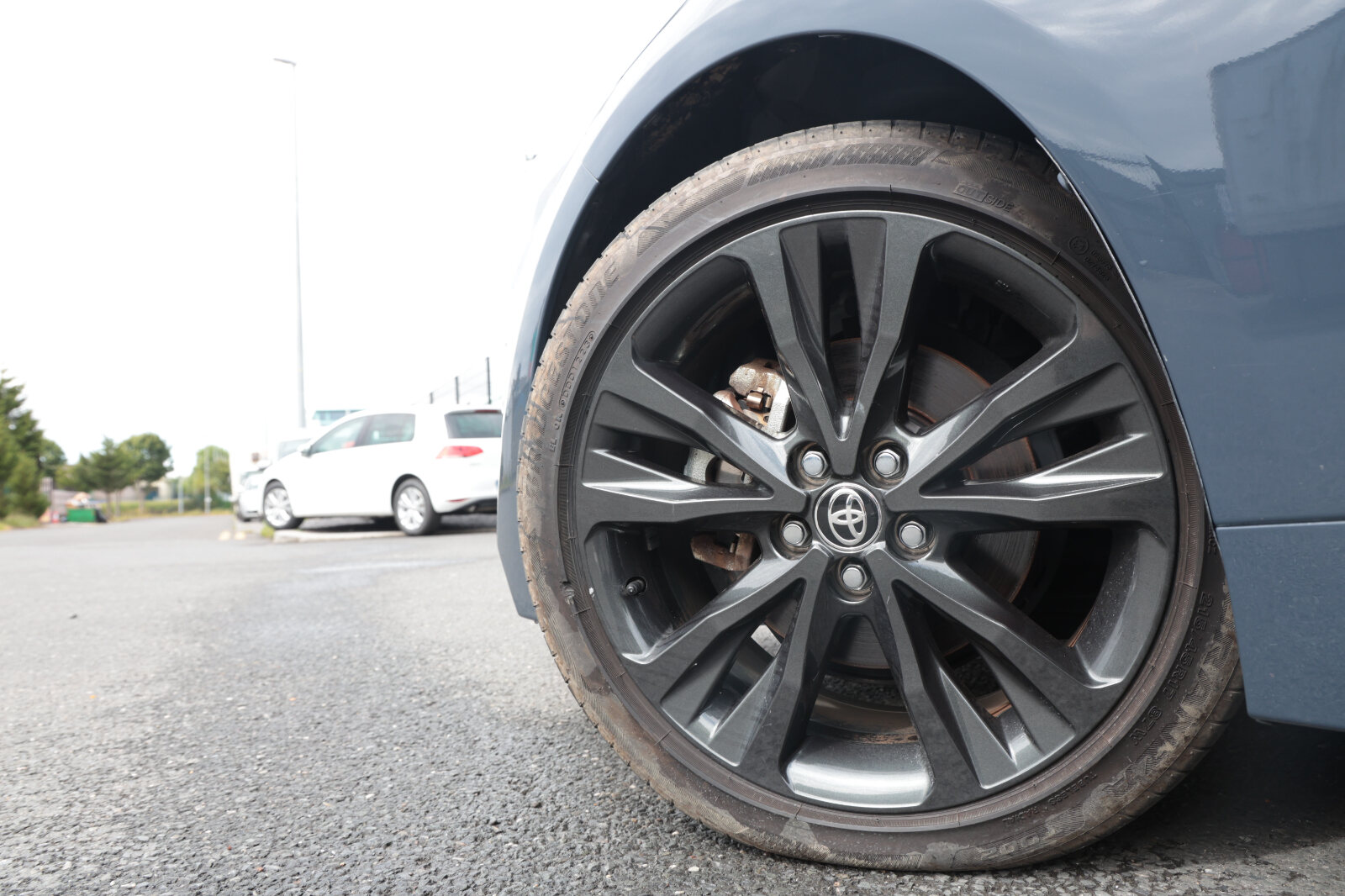 Toyota Corolla Grey - Image 3