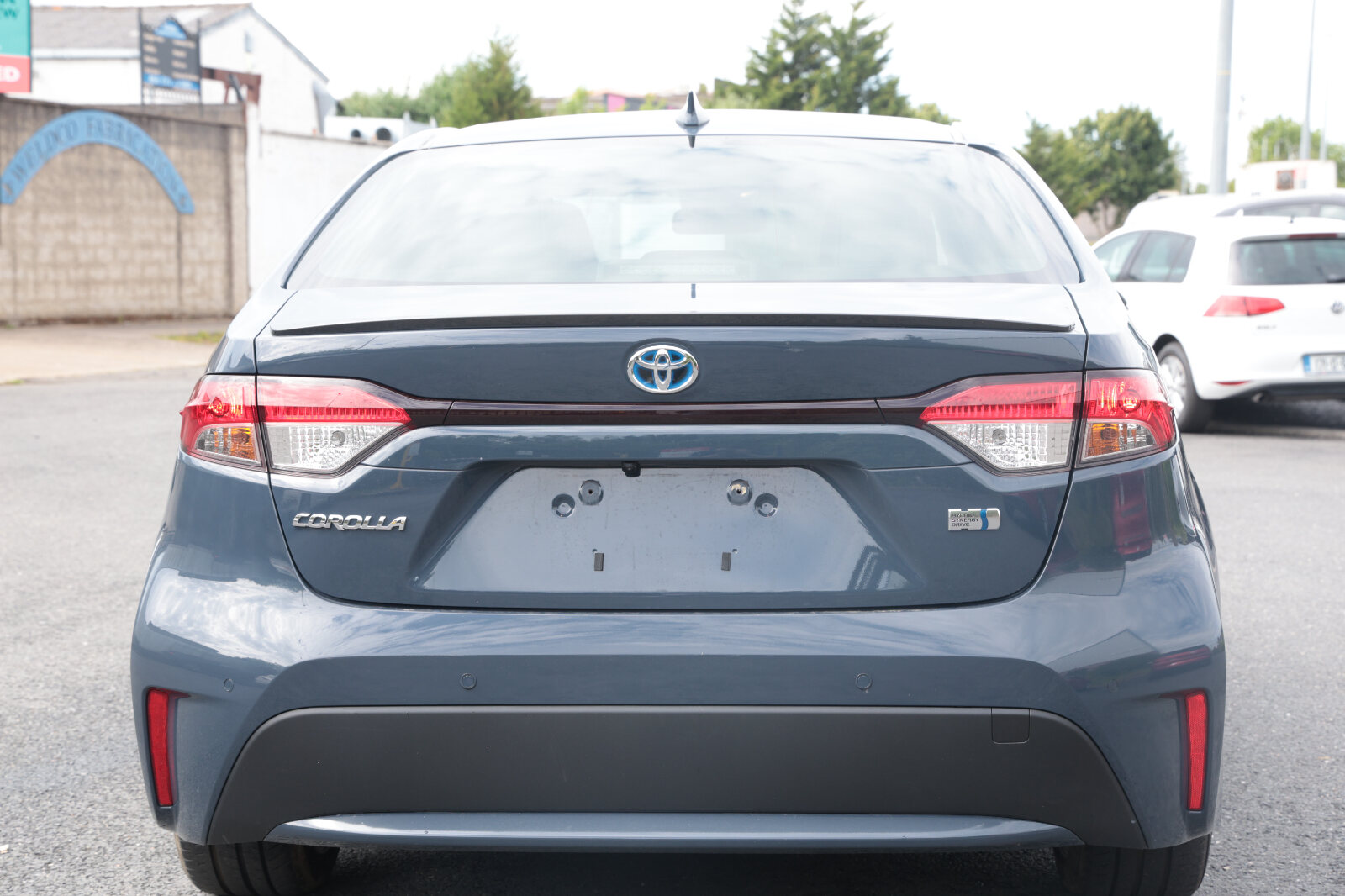 Toyota Corolla Grey - Image 11