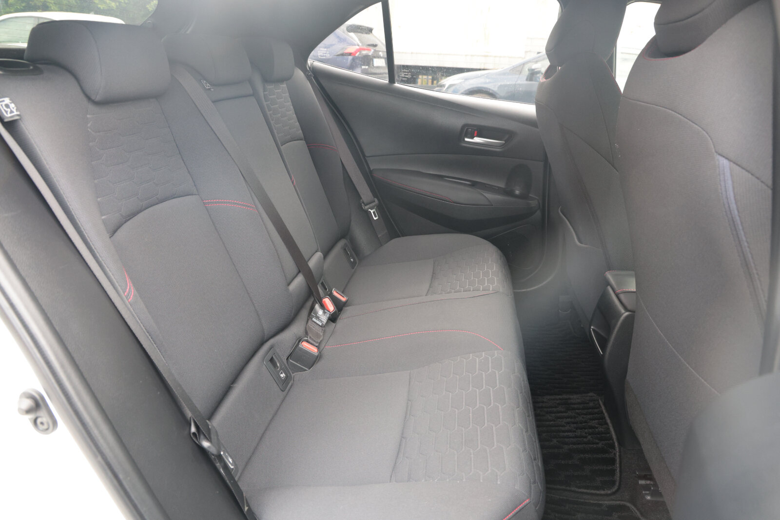 Toyota Corolla White - Image 11
