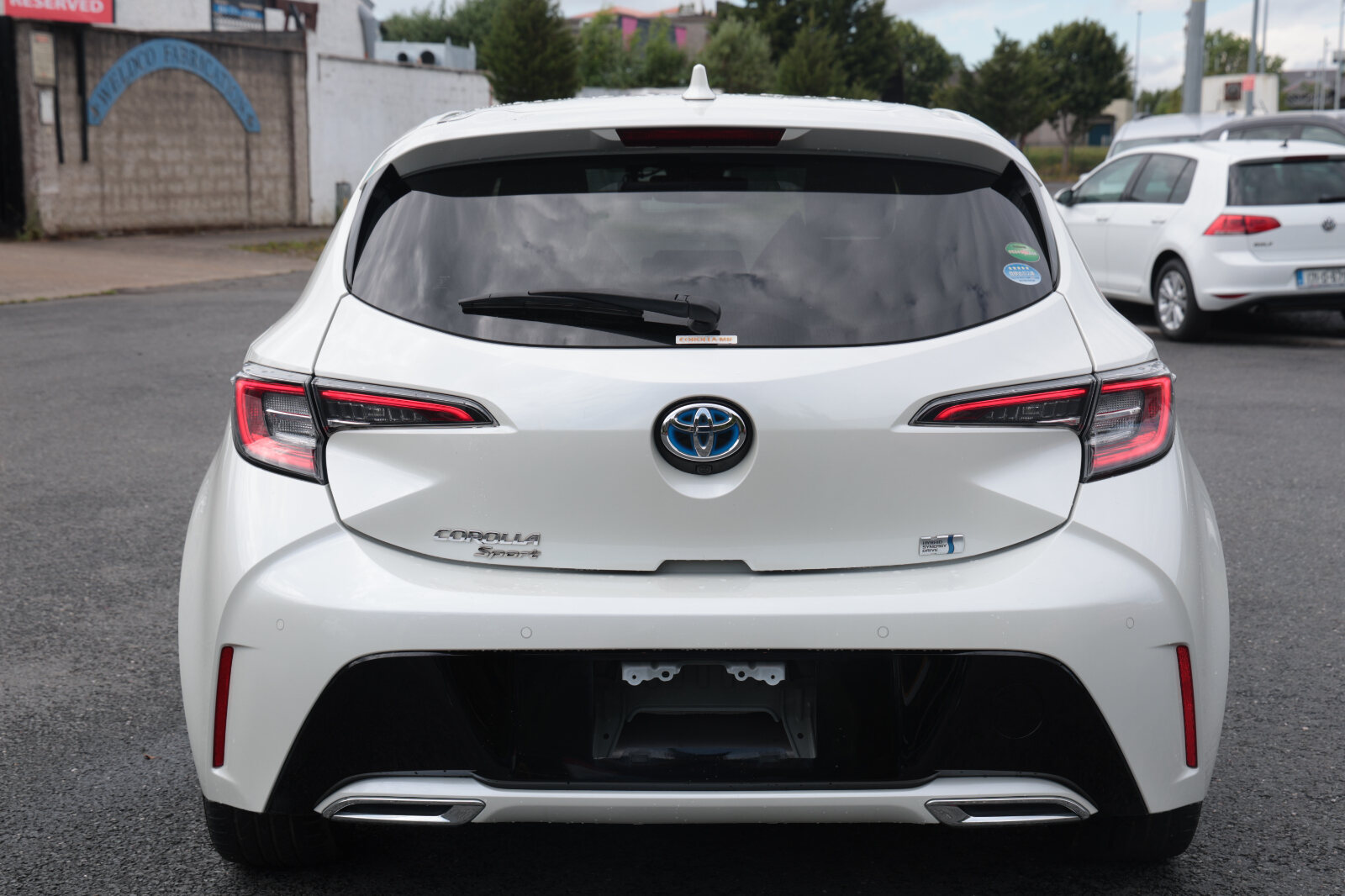 Toyota Corolla White - Image 5