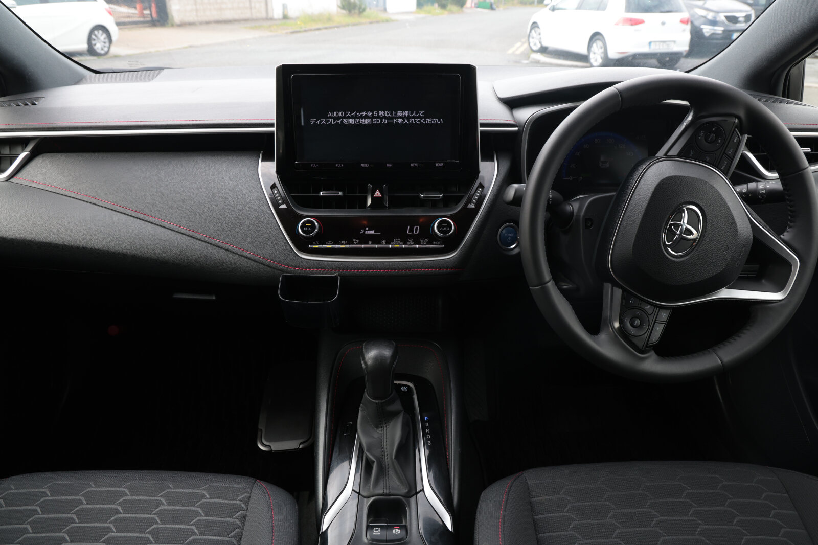 Toyota Corolla White - Image 16