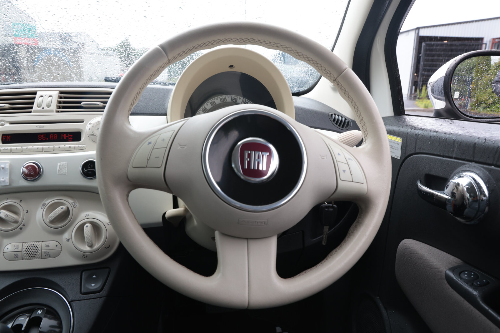 Fiat 500 White - Image 42