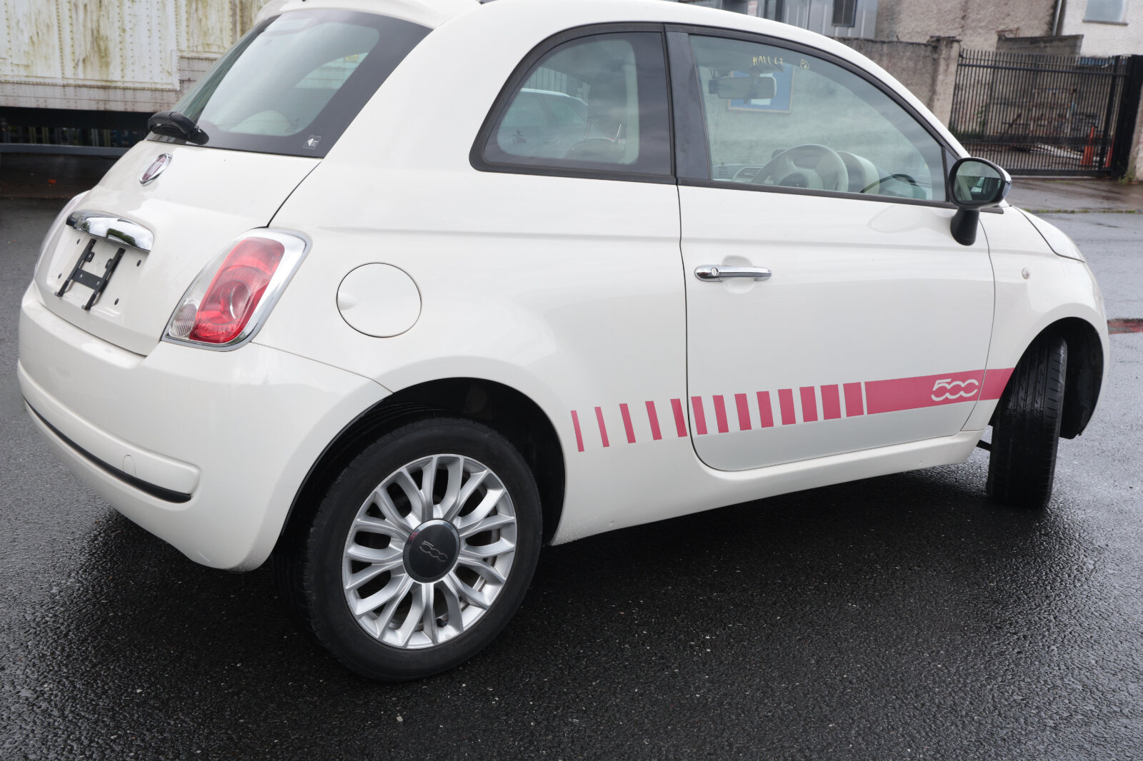 Fiat 500 White - Image 21