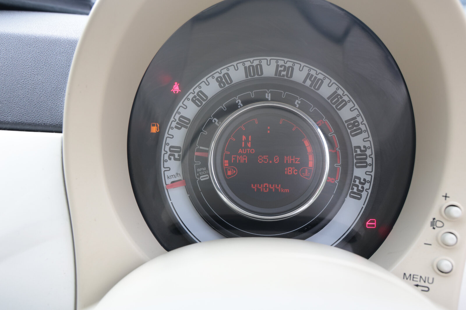 Fiat 500 White - Image 30