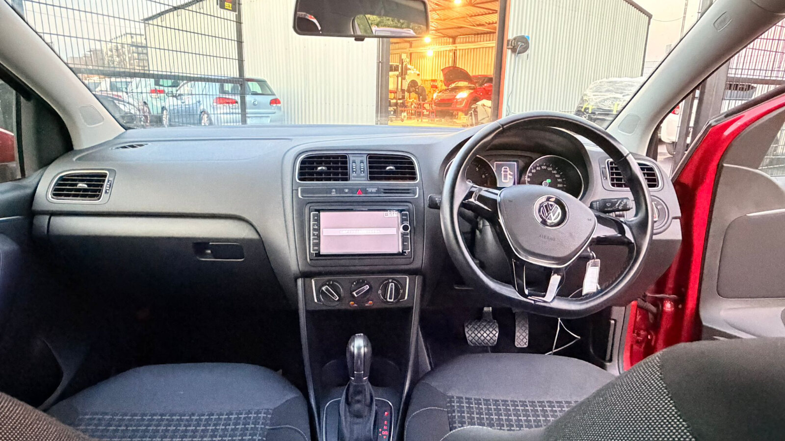 VW Polo 2016 - Image 12