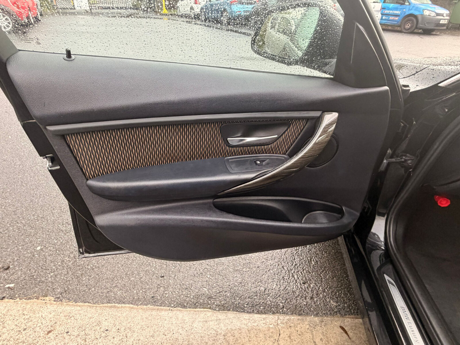 BMW 320I 2012 BLACK - Image 14