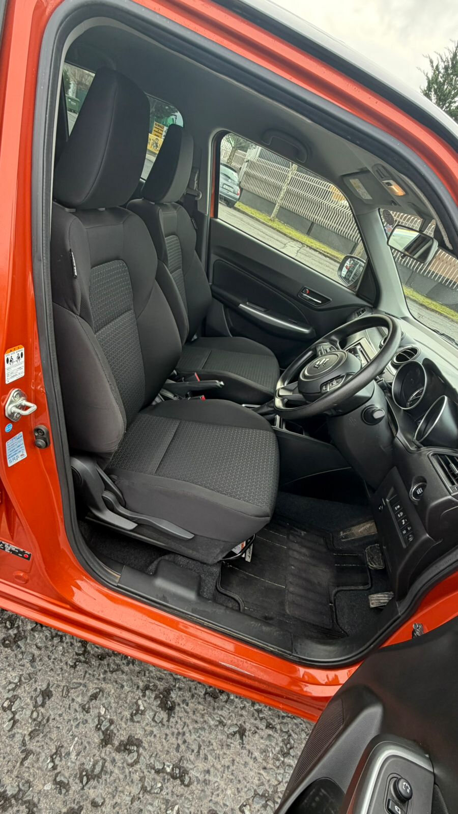 SUZUKI SWIFT Hybrid 2020 - Image 16