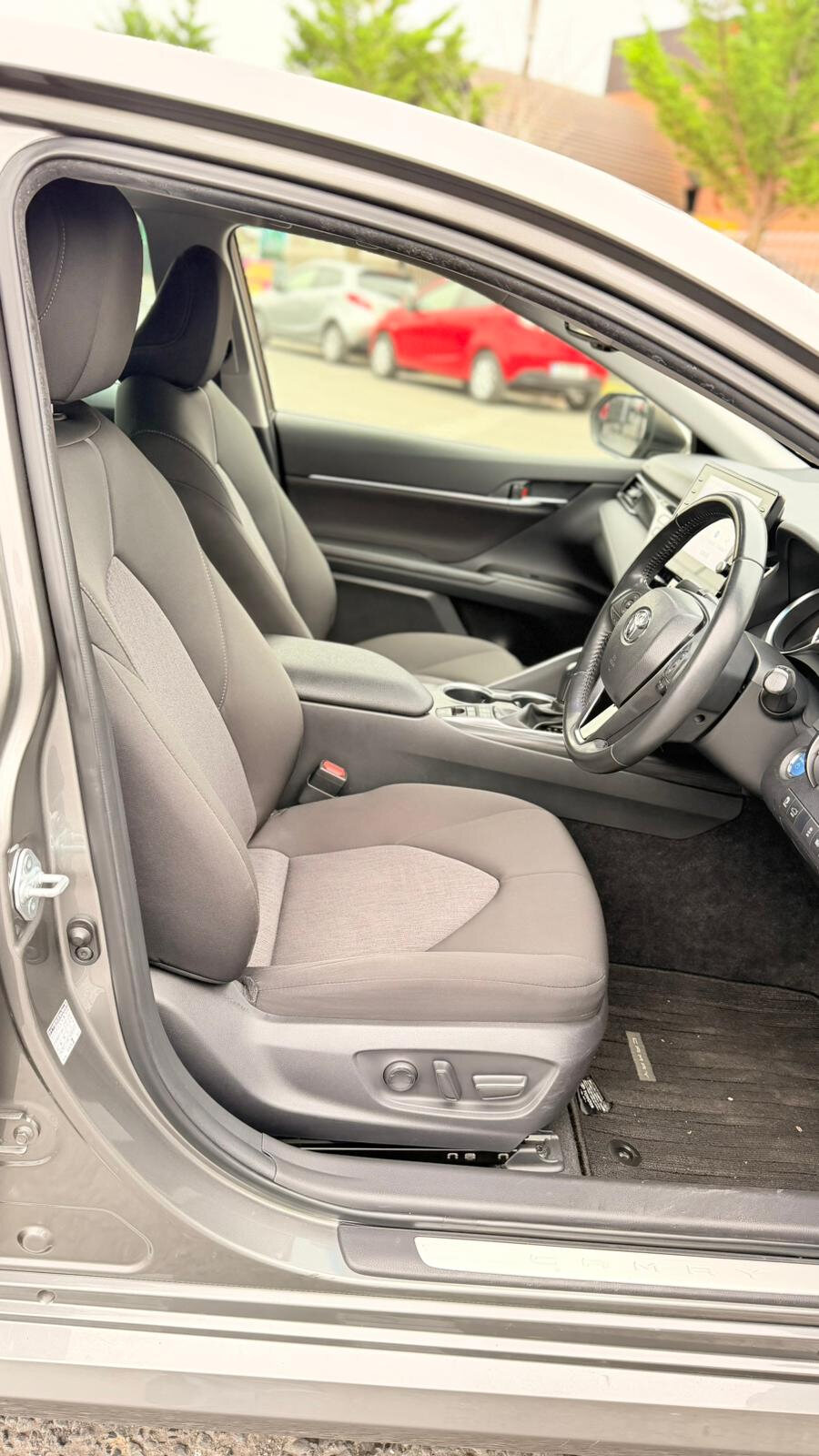 TOYOTA CAMRY HYBRID 2021 GREY - Image 11