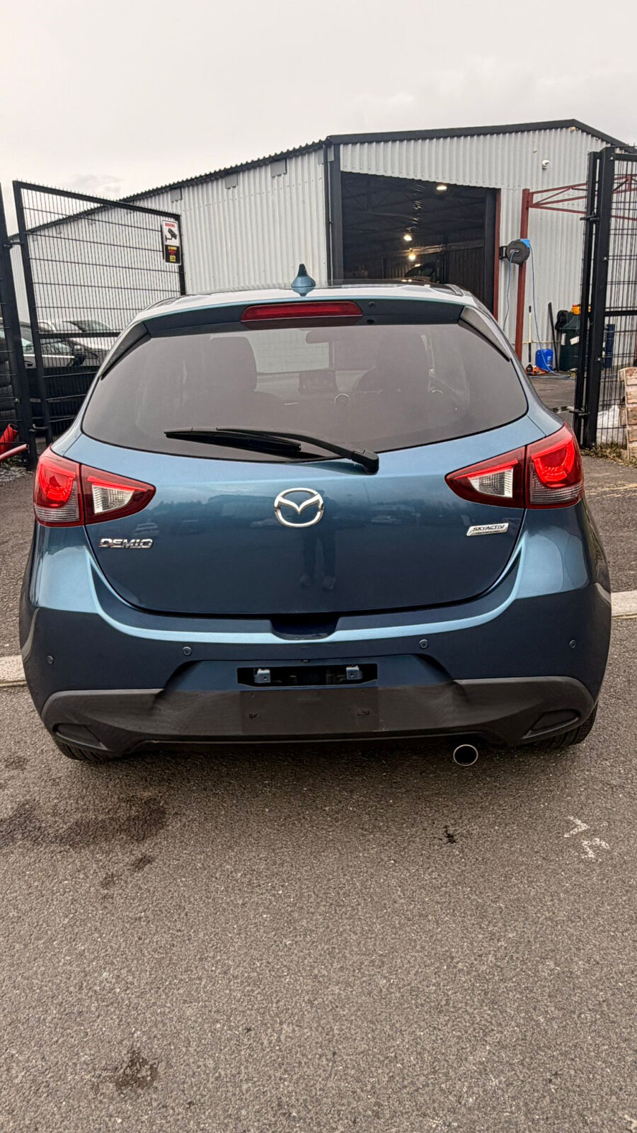 MAZDA DMEIO 2019 BLUE - Image 16