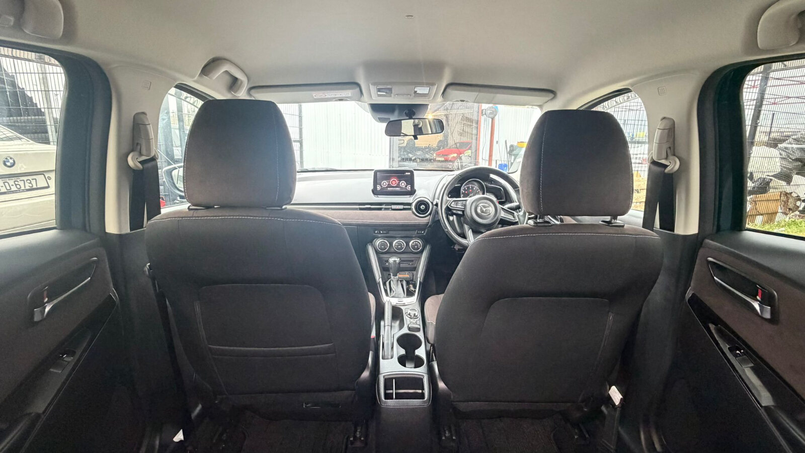 MAZDA DMEIO 2019 BLUE - Image 9