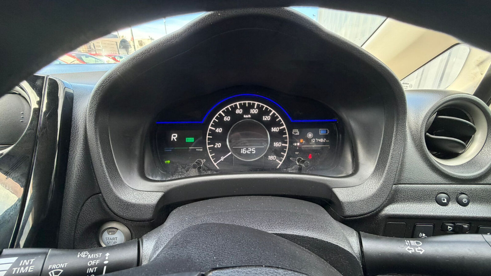 Nisan Note Hybrid 2020 - Image 15