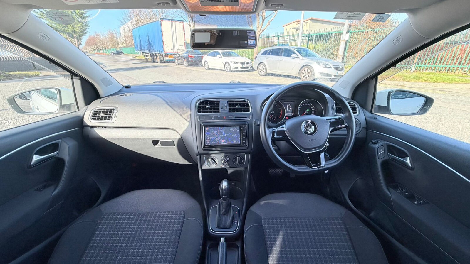 VW POLO 2015 - Image 13
